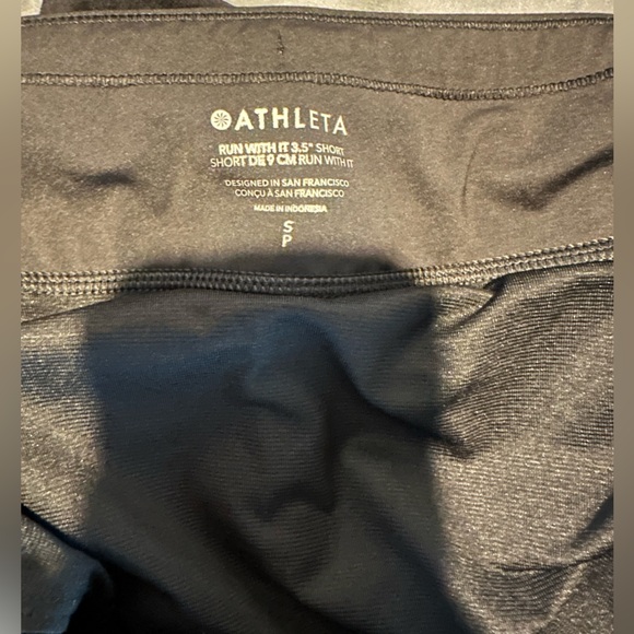 Athleta Run With It 3.5” Short - Picture 3 of 4